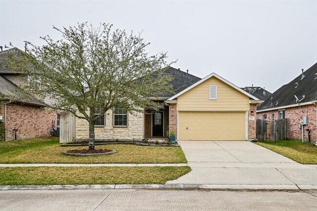Primary Photo - 4704 High Creek Ct