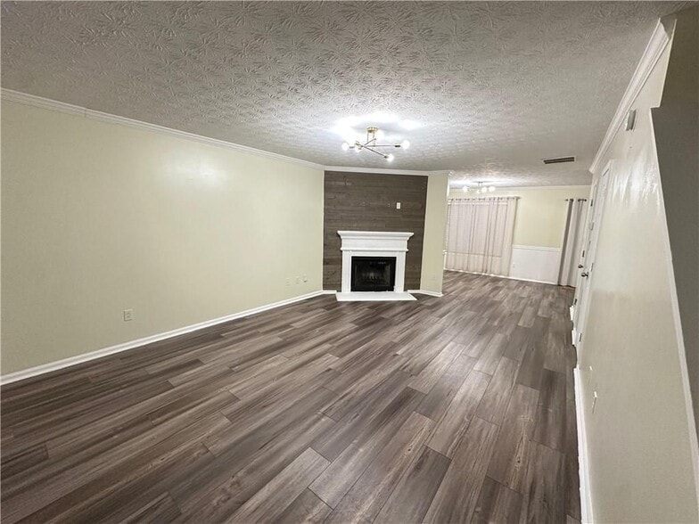 Building Photo - 1936 Patterson Park Pl