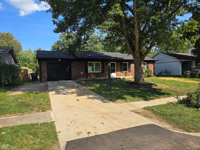 Building Photo - 2115 Dawnshire Dr