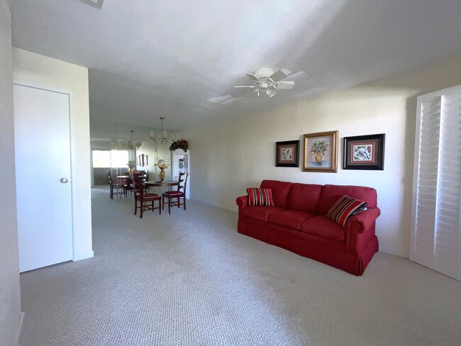 Building Photo - AVAILABLE NOW! 1 Bed 1 Bath Apartment in P...