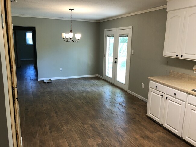 Building Photo - 157 Mackey Dr
