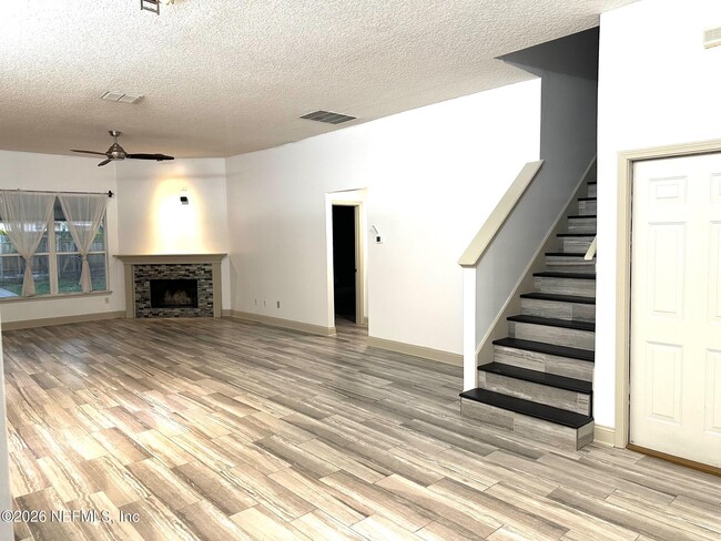 Building Photo - 5388 Hidden Gardens Dr