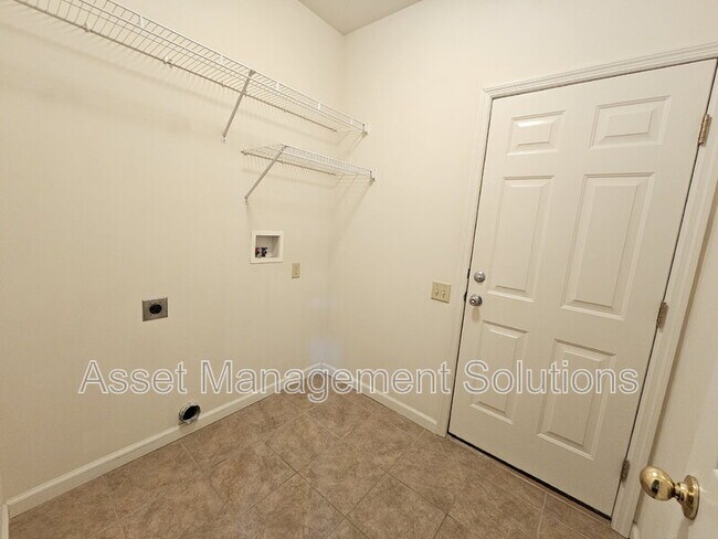 Building Photo - 119 Carlton Point Dr