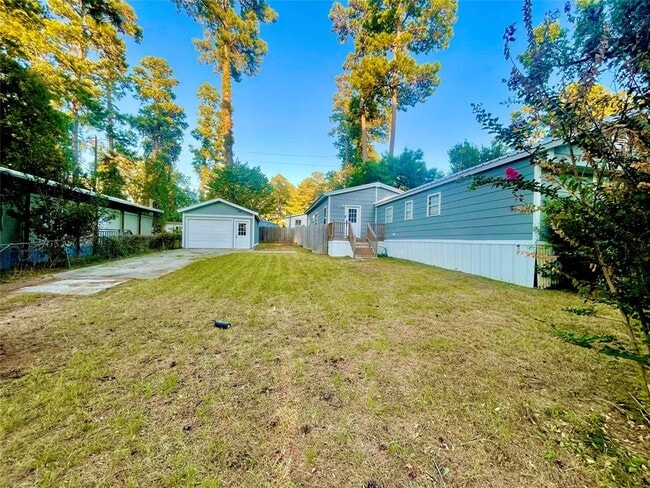Building Photo - 14246 Ravine