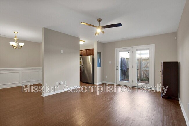 Building Photo - 2644 Middle Br Bnd