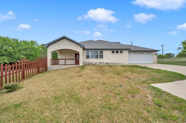 Building Photo - 623 Skyline Dr