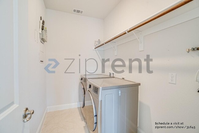 Building Photo - 2901 Adon Springs Ln