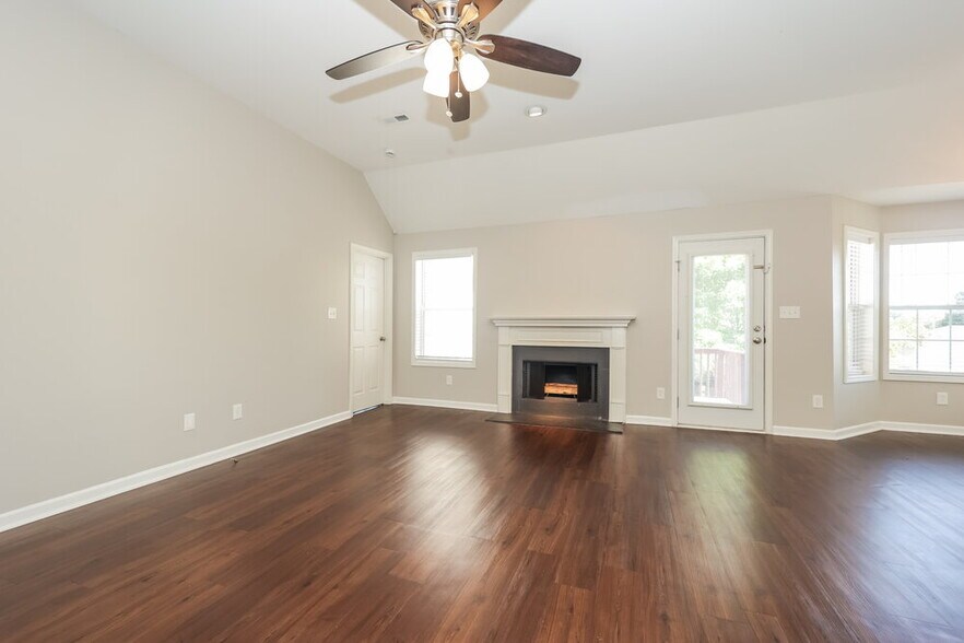 Building Photo - 2402 Audelia Way