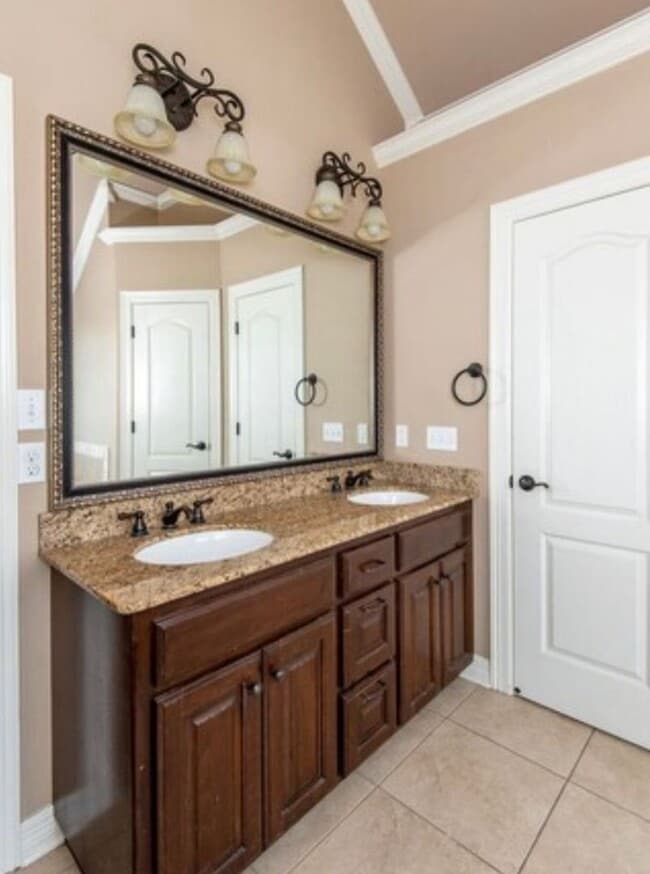 Building Photo - Charming 3-Bedroom Rental in Tiburon