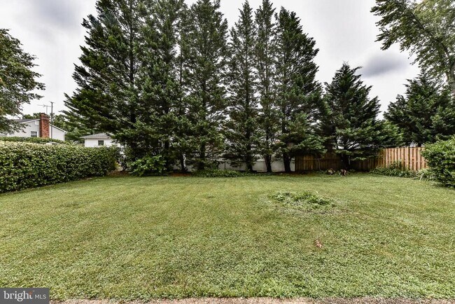 Building Photo - 7807 Suffolk Ct