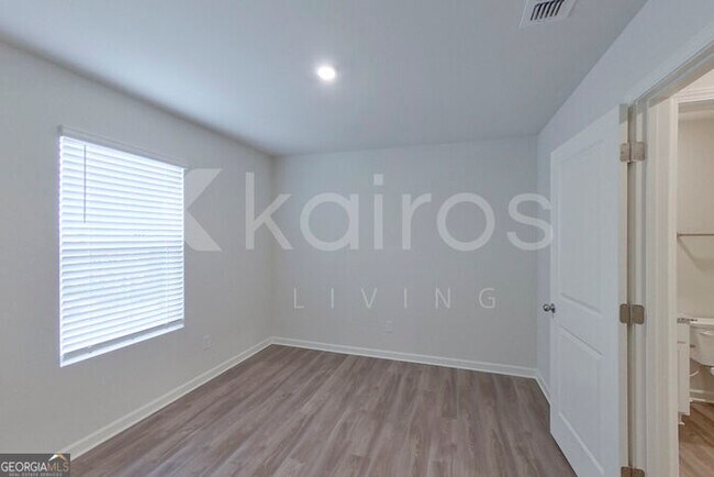 Building Photo - 528 Ivy Brook Way