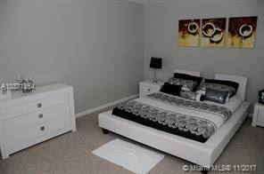 Building Photo - 19255 NE 10th Ave