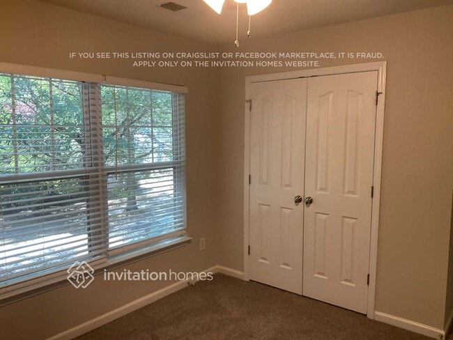 Building Photo - 15604 Carrington Ridge Dr