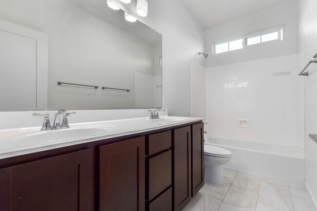 Building Photo - 2327 S Wycliff Cir