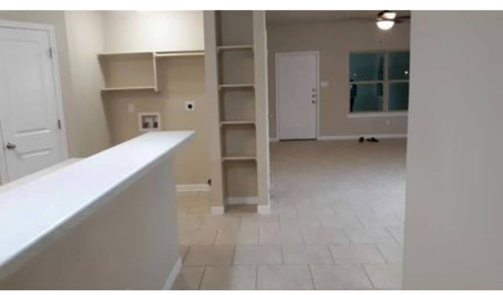 Building Photo - 4304 Ivory Ln