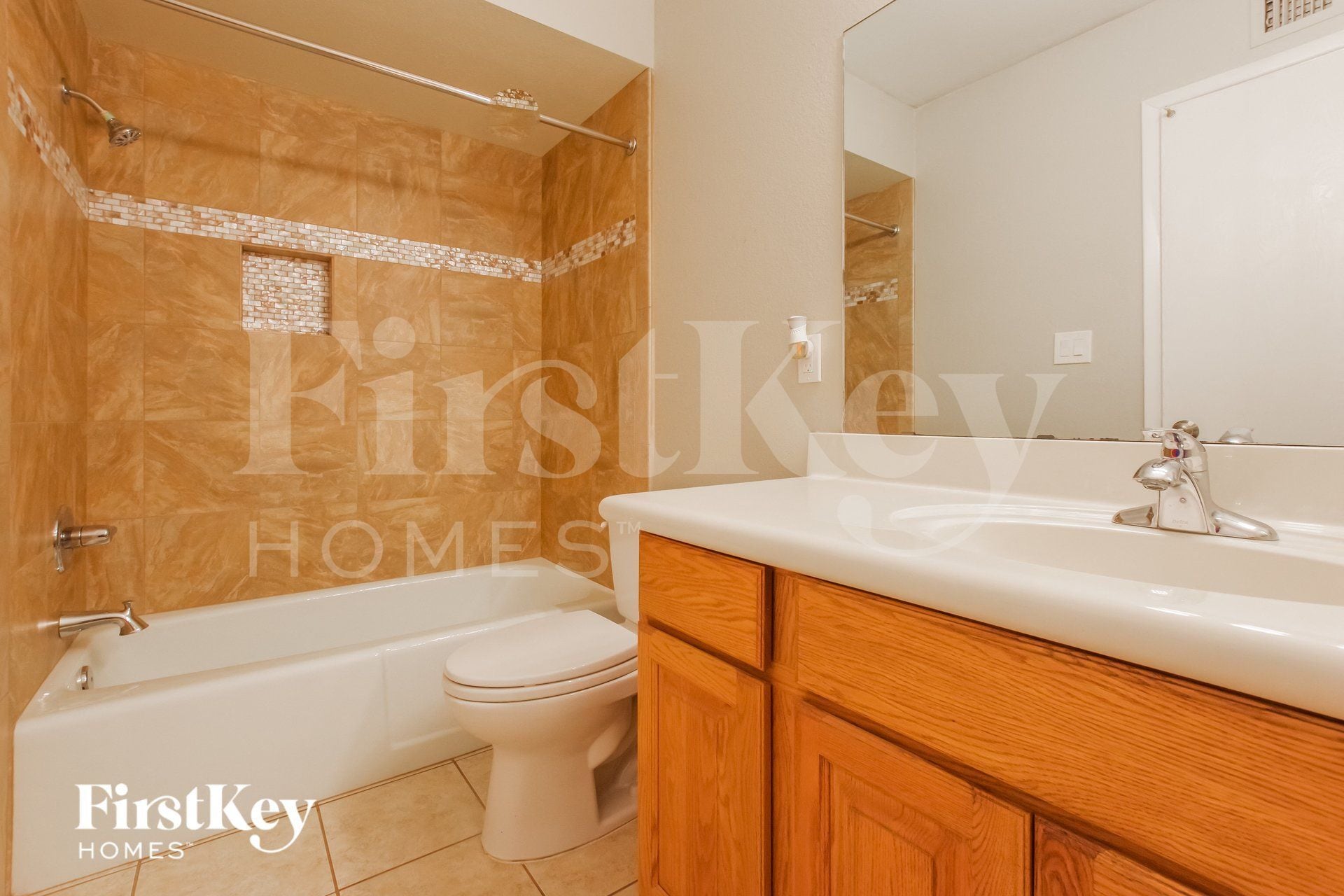 Building Photo - 4710 W Paradise Ln