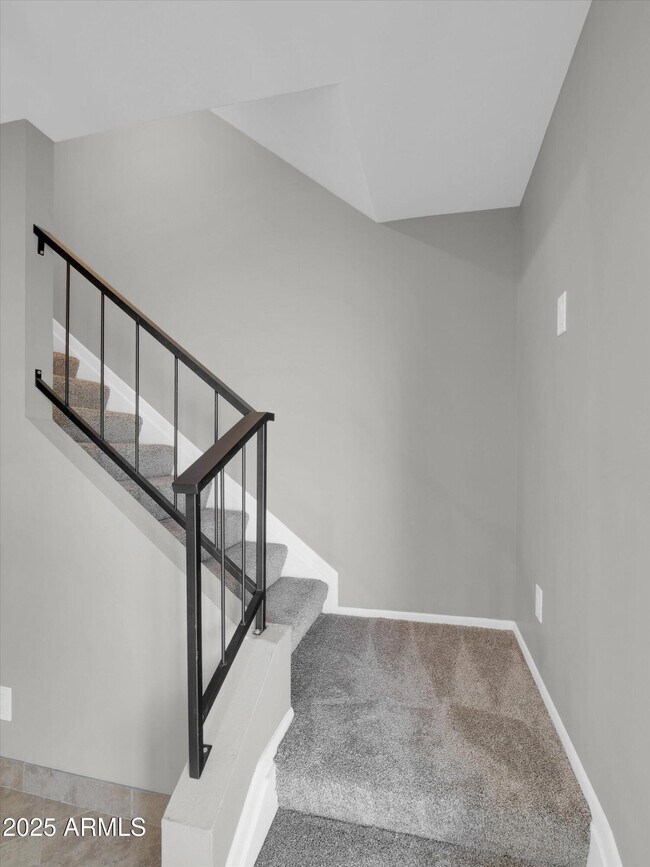 Building Photo - 8522 E Montebello Ave