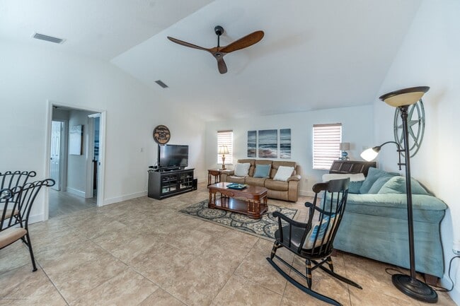 Building Photo - 2572 Brazilia Ct