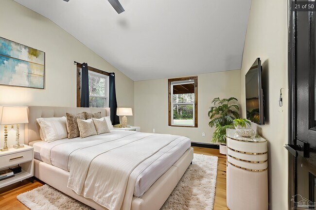 Building Photo - 2989 N 5th Ave