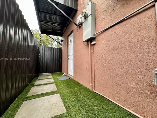 Building Photo - 1309 NW 55th Terrace