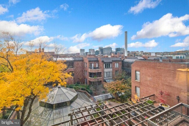 Building Photo - 1080 Wisconsin Ave NW