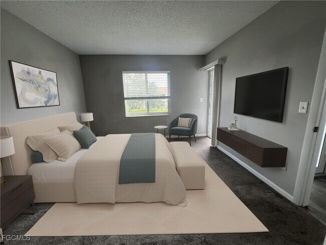 Building Photo - 639 SE 13th Ave