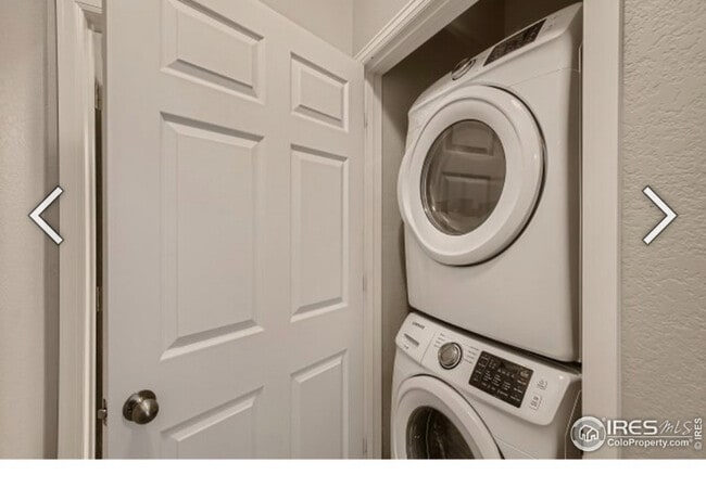 Building Photo - 804 Summer Hawk Dr