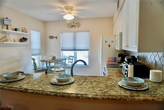 Building Photo - 5214 Chiquita Blvd S