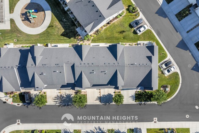 Building Photo - 607 Sawback Ln