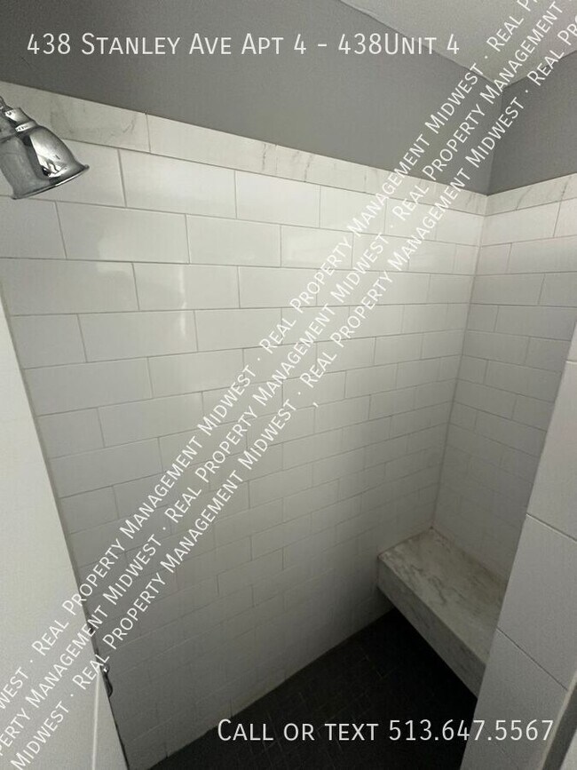 Building Photo - 438 Stanley Ave