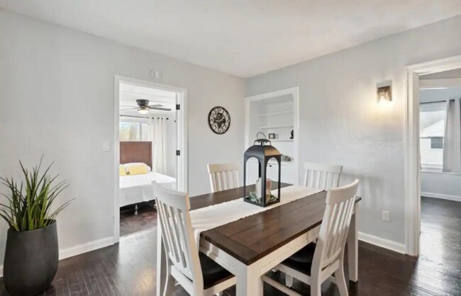 Building Photo - 1809 Rivard Rd