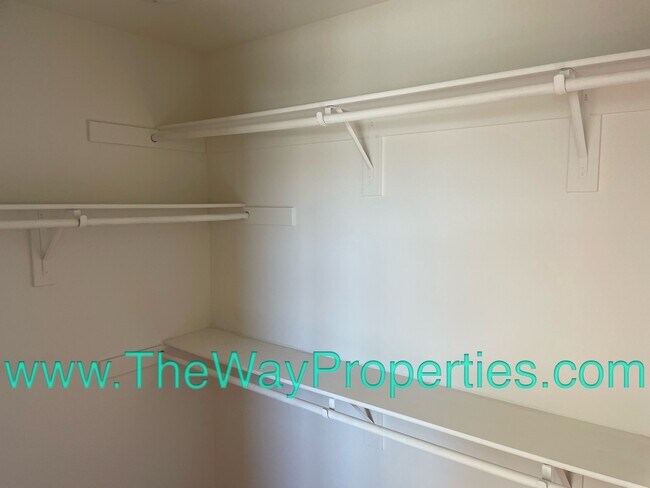 Building Photo - 15075 Bandera Way