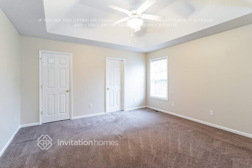 Building Photo - 400 Bennington Dr