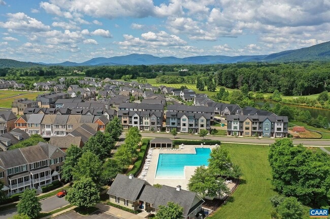 Building Photo - 609 Mornington Ln