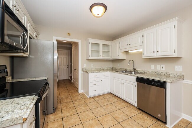 Building Photo - 306 Gatewood Dr