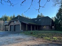 Building Photo - 15607 62nd Ave NW