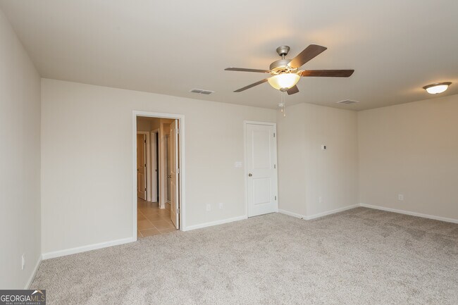 Building Photo - 1347 Sunny Lk Dr