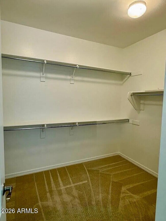 Building Photo - 1433 E Lovebird Ln
