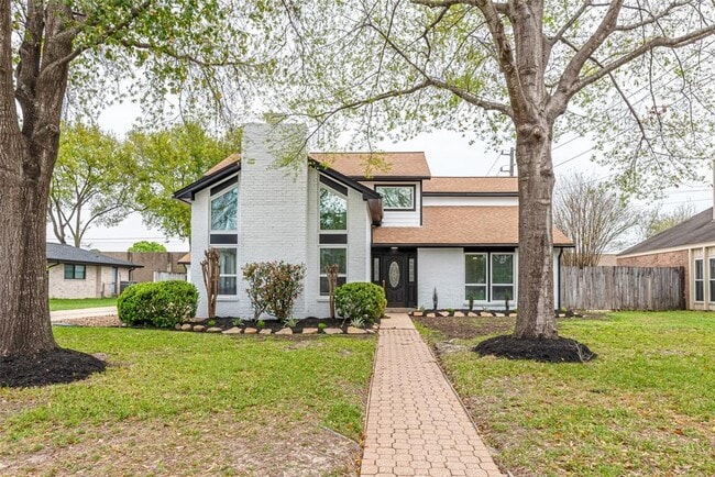 Building Photo - 8310 Argentina St