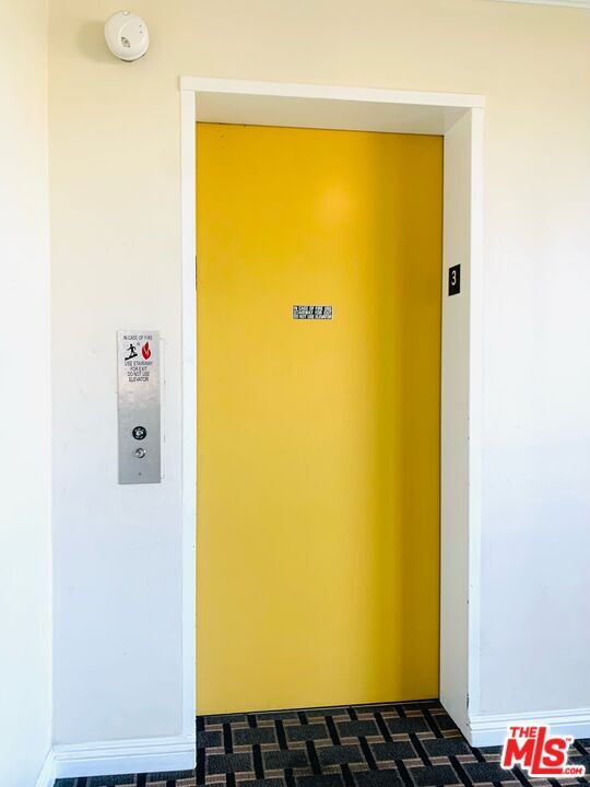 Building Photo - 1833 Normandie Ave