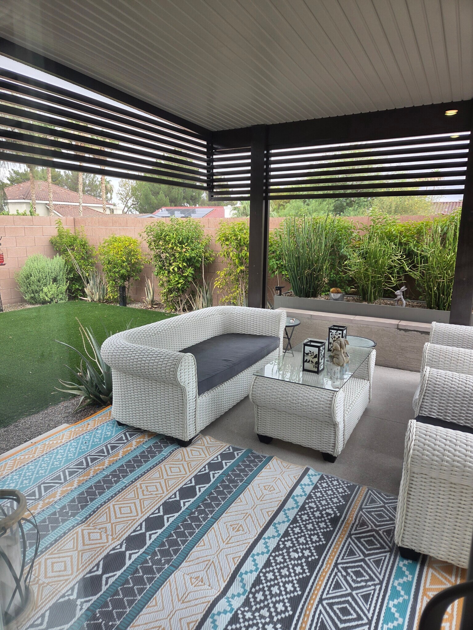 Beautiful private back yard - 3858 Palace Pier St