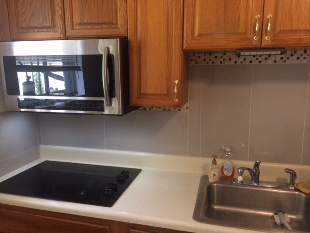 Building Photo - 12 Marsh Ave NW