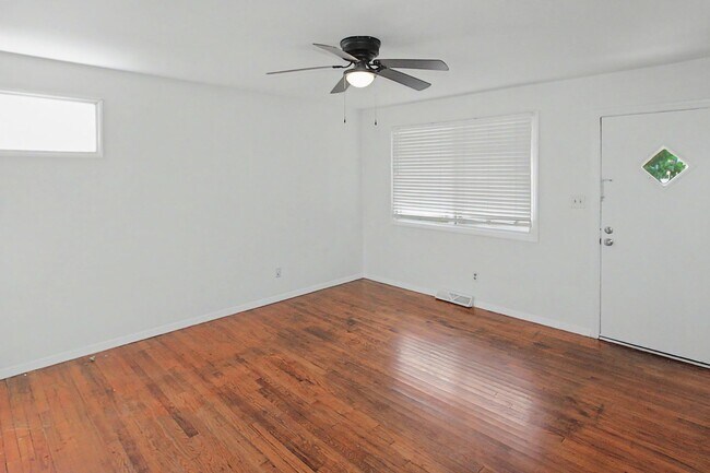 Building Photo - Updated 3-Bedroom Ranch with Modern Finishes & Timeless Charm
