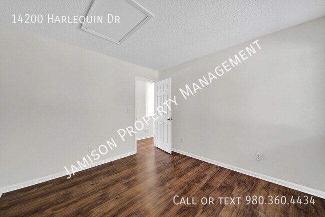 Building Photo - 14200 Harlequin Dr