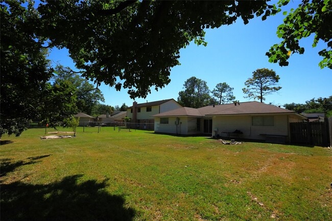 Building Photo - 206 Banyan Dr