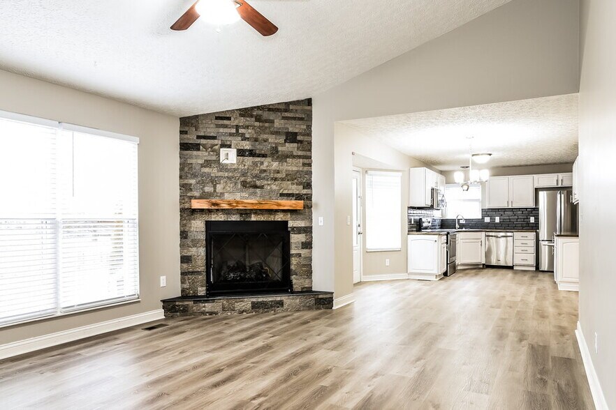 Building Photo - 433 Furman St