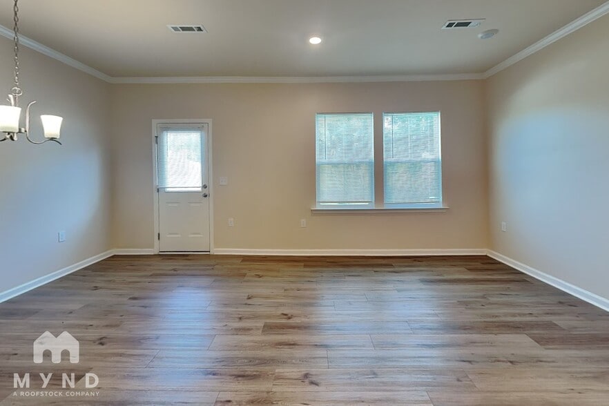 Building Photo - 845 Falls Grove Trl