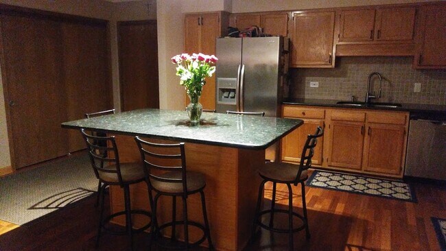 Building Photo - 6400 W Berteau Ave