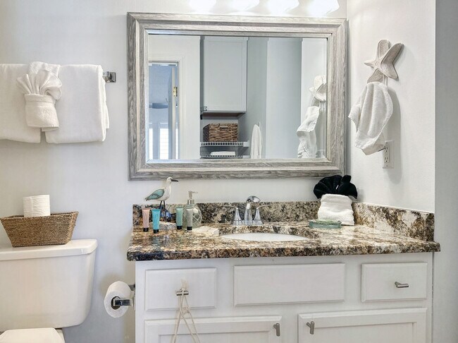 Building Photo - 3191 Scenic Hwy 98