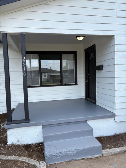 Building Photo - 2916 Prentice NW